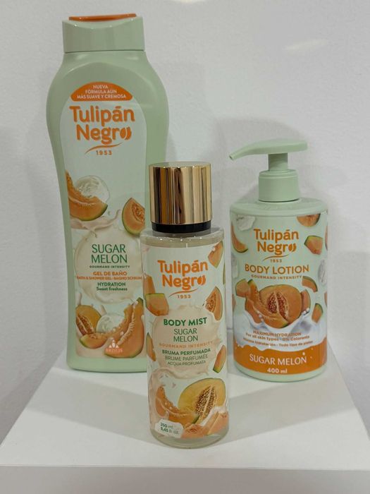 Conjunto tulipan negro