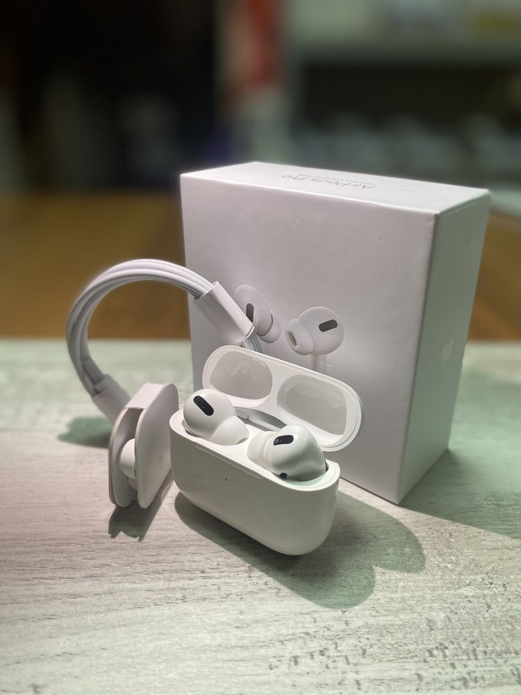 AirPods Pro з шумопоглинанням