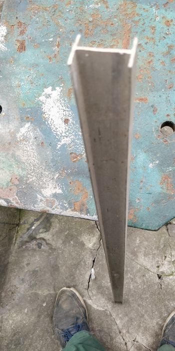 Профіль алюмінієвий