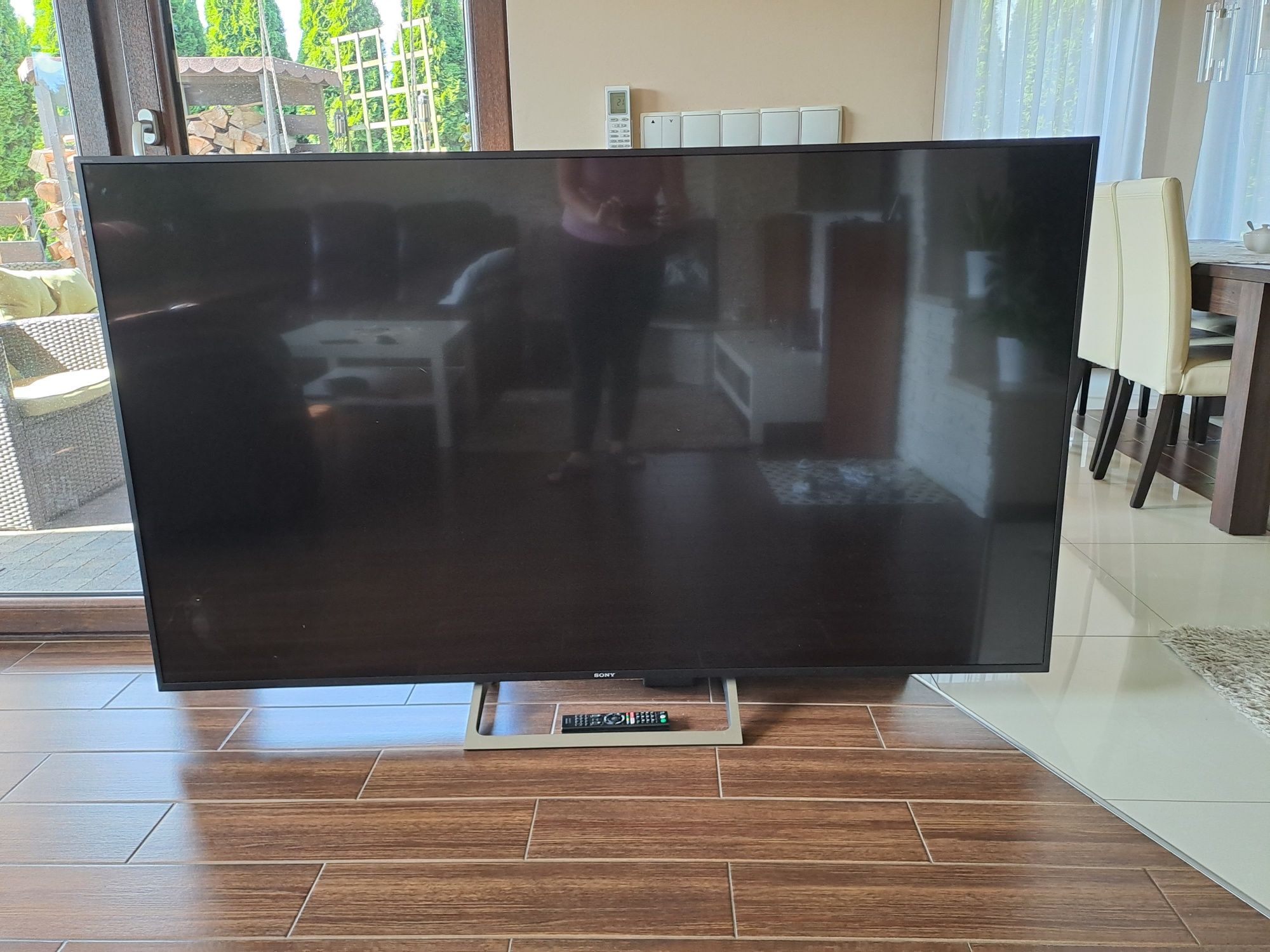 Telewizor Sony Bravia 75' uszkodzony