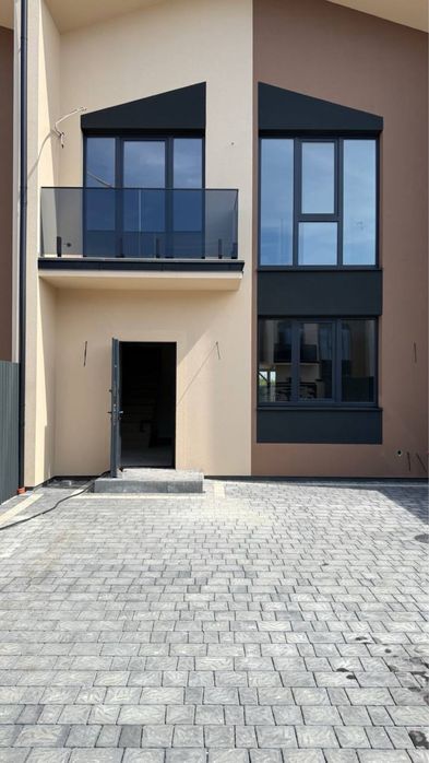 Продаж таунхаусу з каміном | New Village | Закрита територія