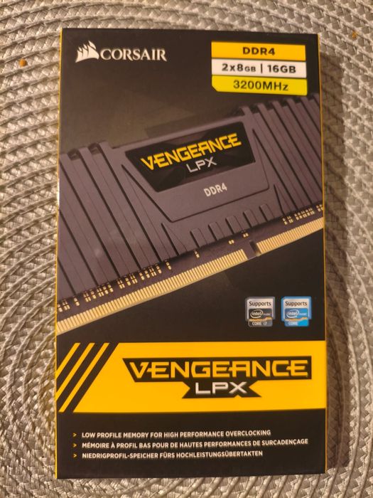 Corsair Vengeance Lpx CMK16GX4M2B3200C16 Pamięć Ram, Czarny, 2 x 8 GB