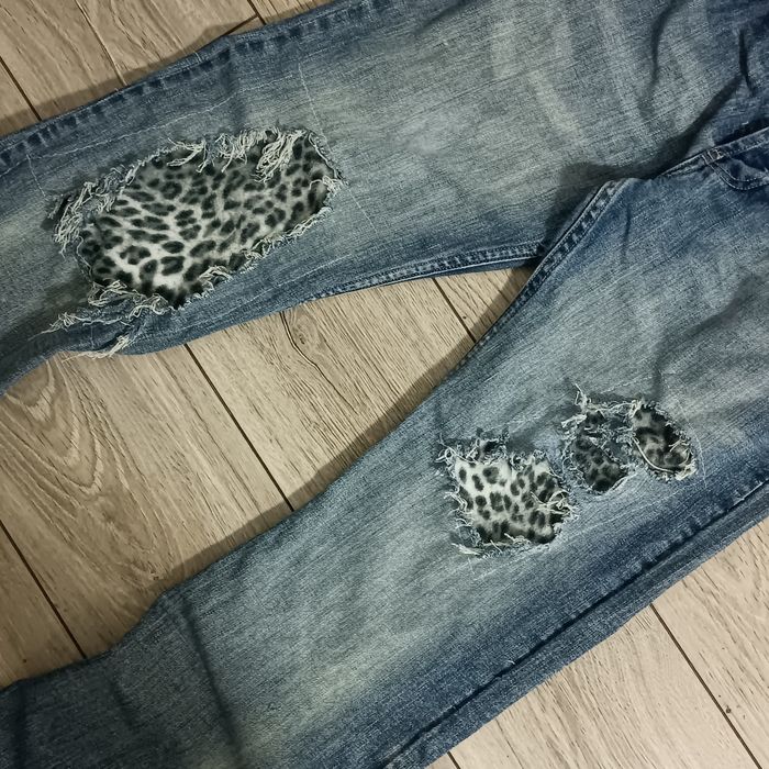 Flared jeans Dolce & Gabanna style