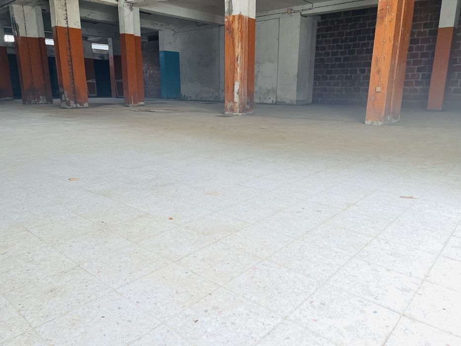 Arrenda-se Espaço Comercial apx 900 m2