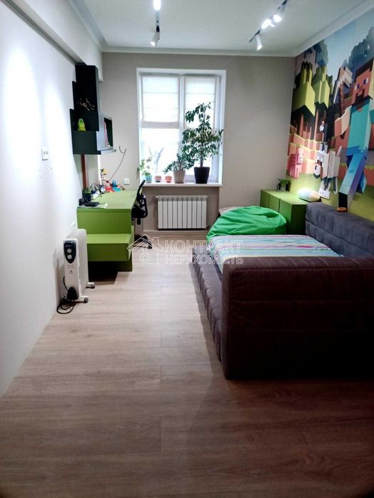 Продається велика 4К квартира у СТАЛІНЦІ парк Артема