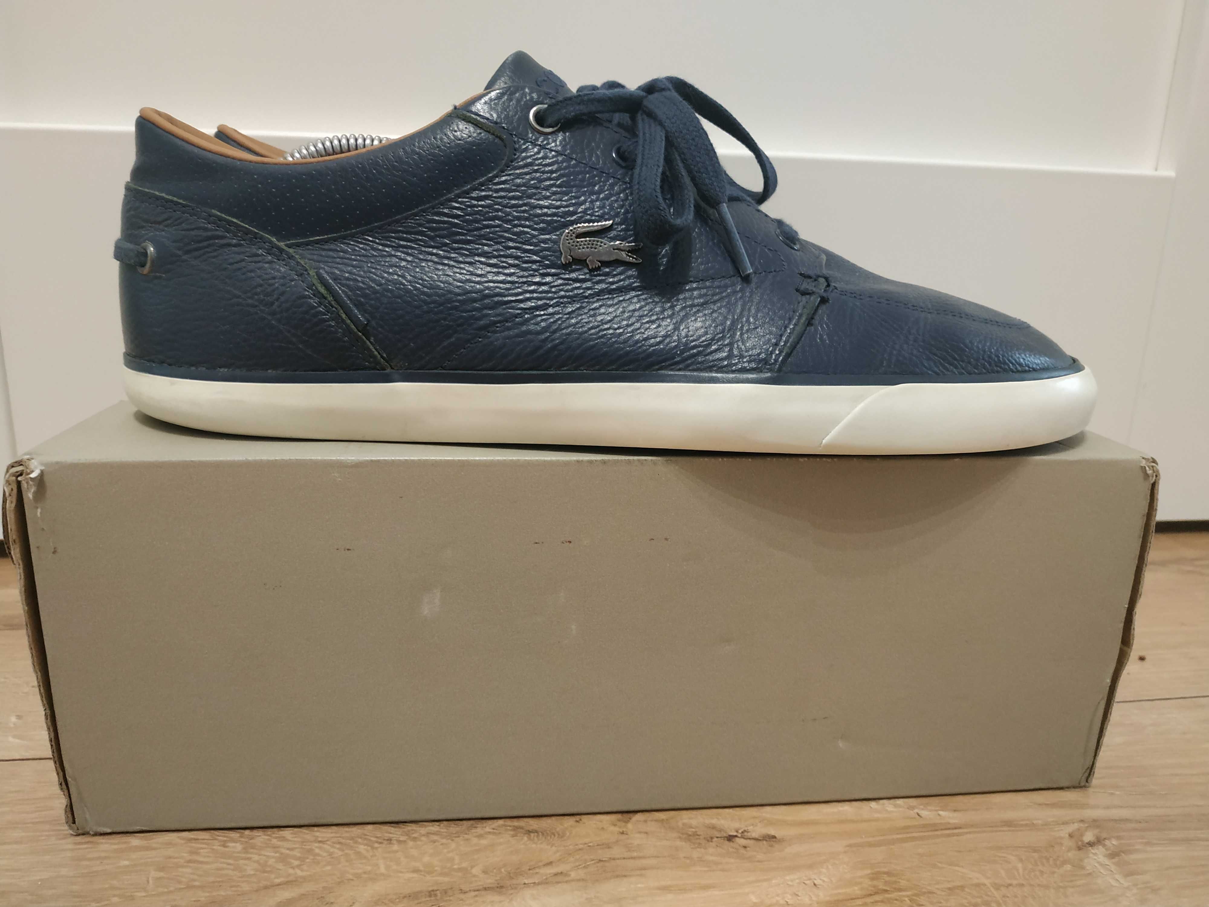 Granatowe buty Lacoste, rozmiar 42, stan bardzo dobry