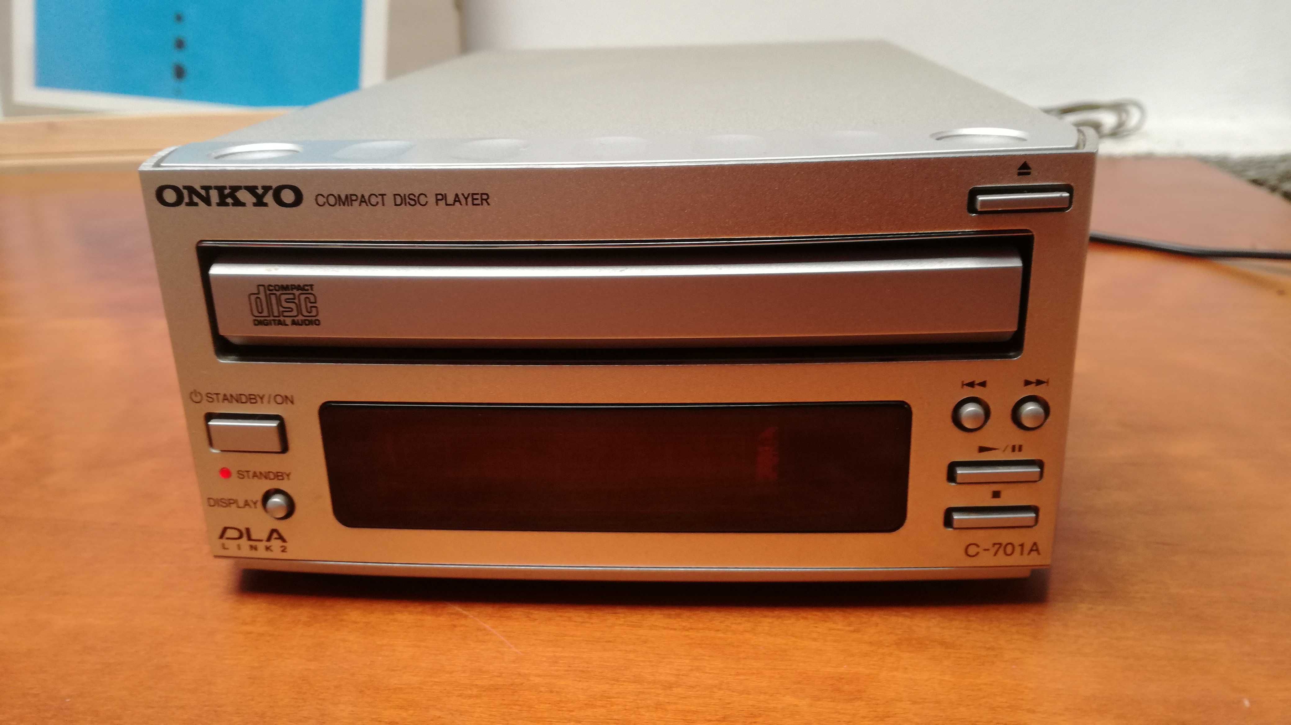 Leitor cd onkyo C-701A