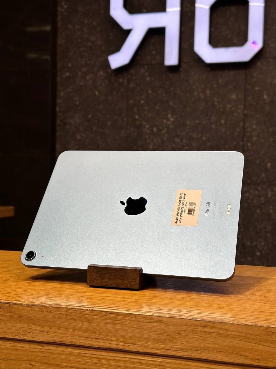 Apple iPad Air, 64GB, Wi-Fi, Blue (MM9E3) (2022) used