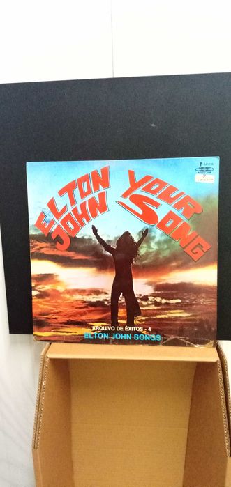 Discos vinil de temáticas variadas