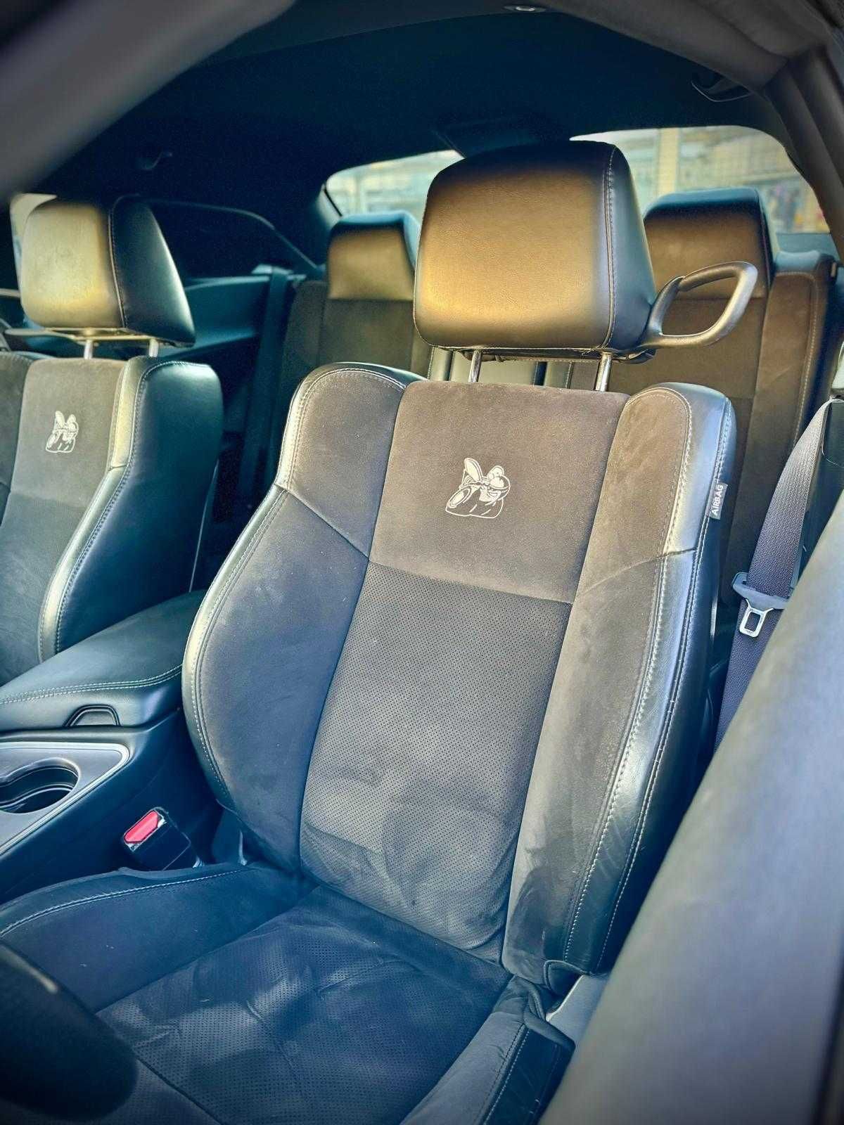 Wynajem Dodge Challenger 5.7 V8 - wypożyczalnia samochodów.