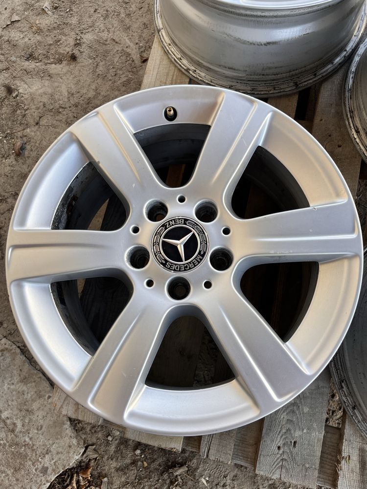 Диски оригінальні Mercedes R16
