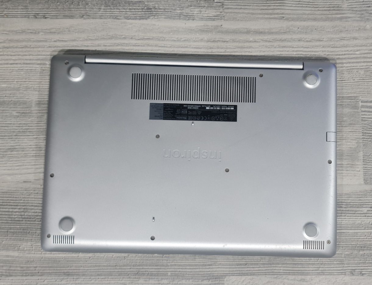 Laptop DELL, Intel I5, 8GB ram ddr4, 128GB SSD m2 + 500Gb hdd, 15,6 ca