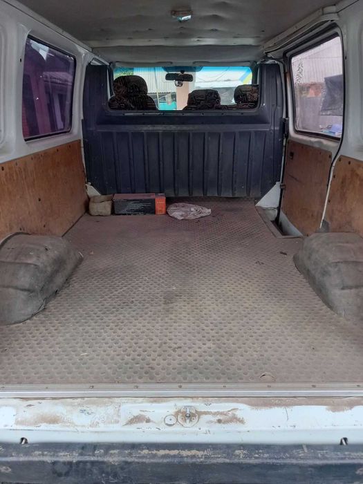 Ford Transit. 2.5D