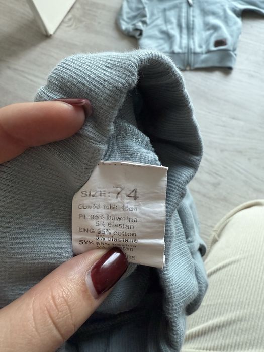 Niebieski komplet dresowy 74 cm