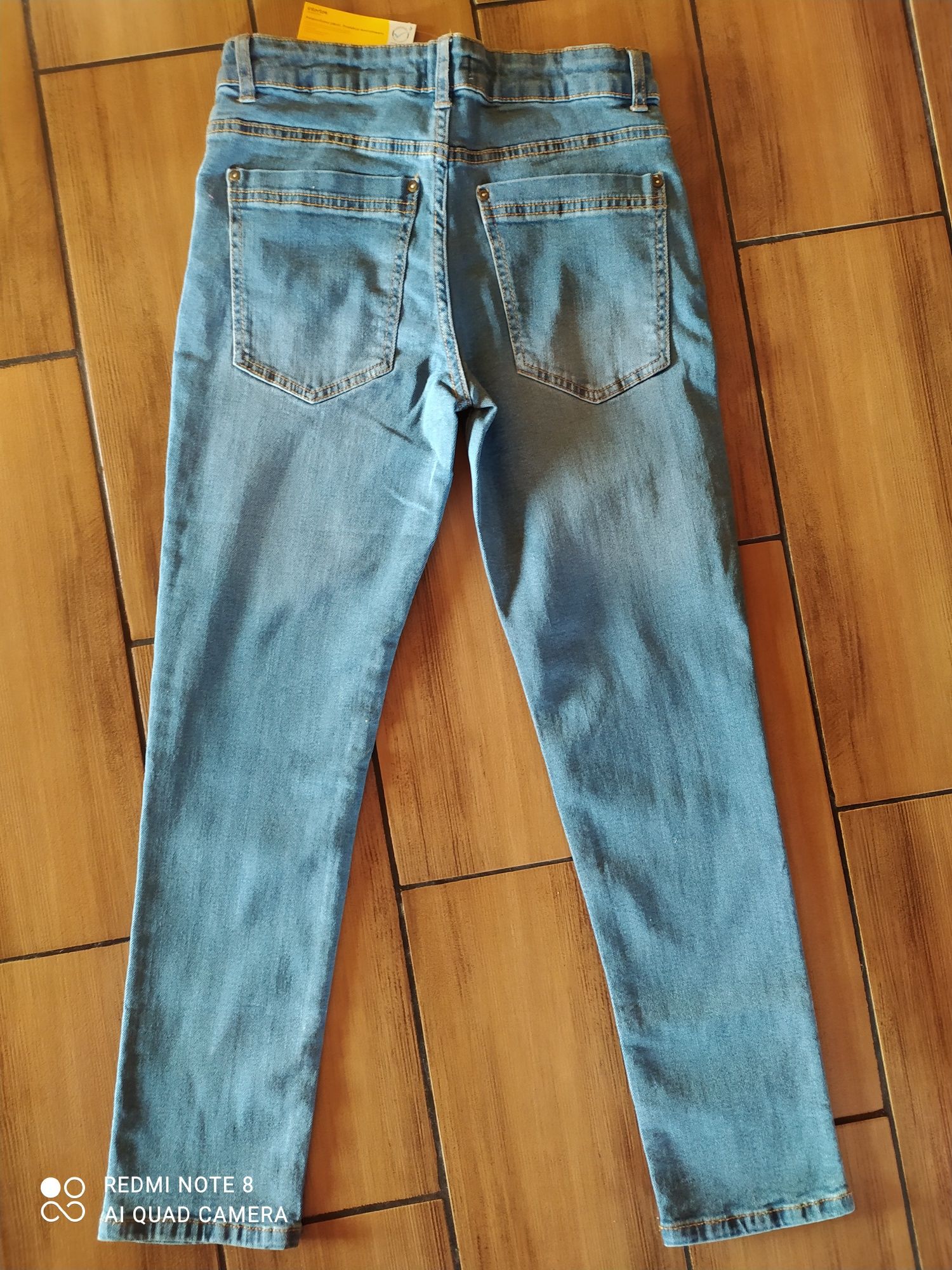 NOWE jeansy chłopięce Young style 152