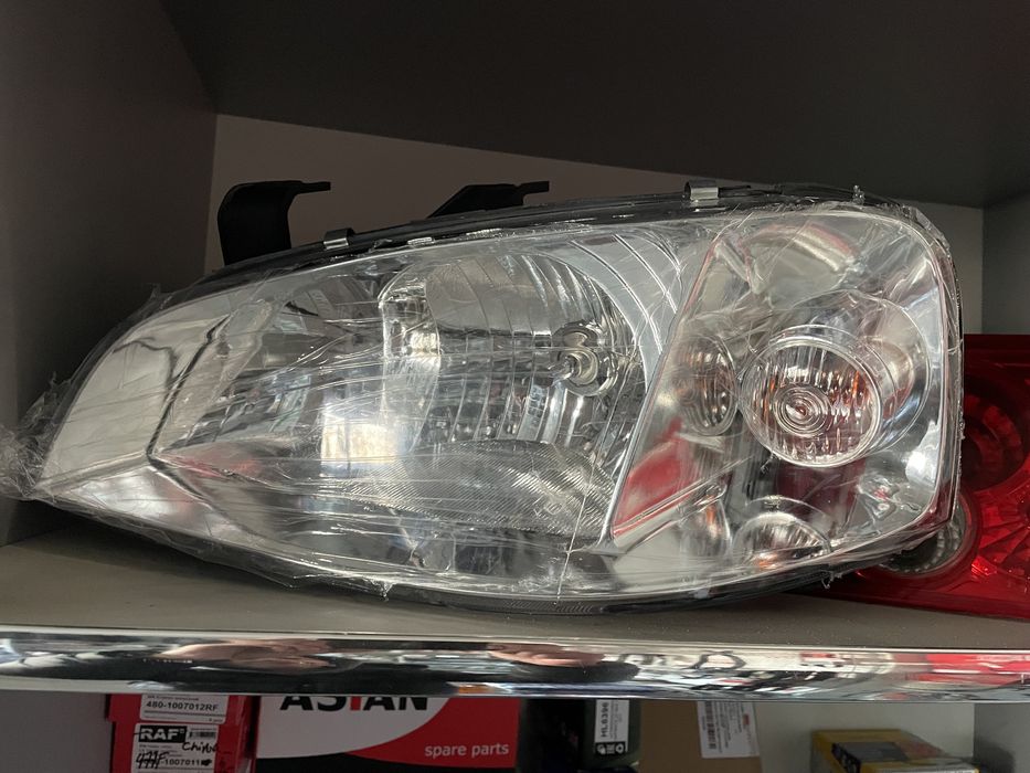 Бампер передній AMULET