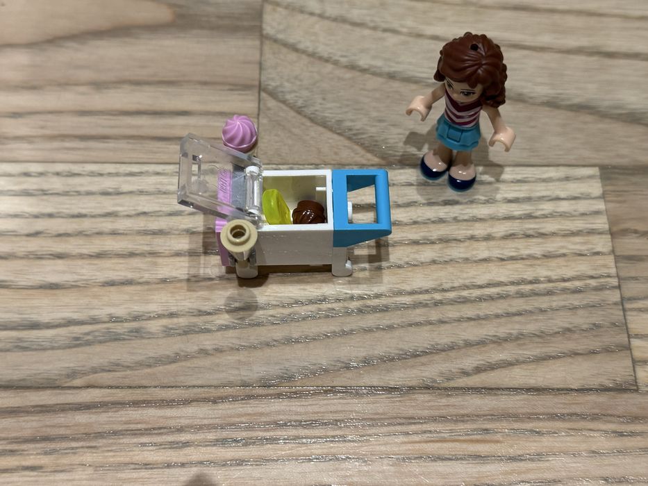 Lego friends 41128 - karuzela w parku rozrywki
