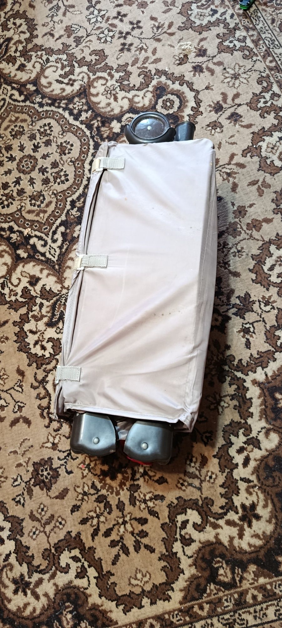 Продам дитячiй манеж