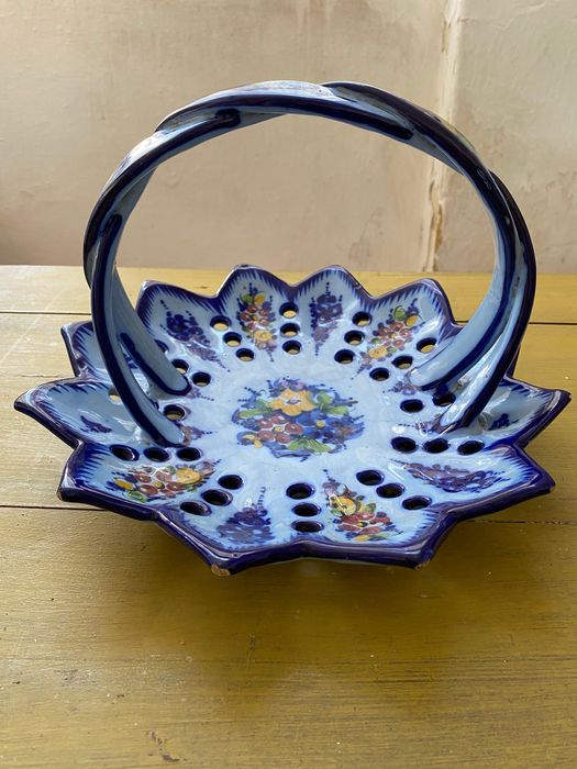 Cesto de Loiça de Alcobaça