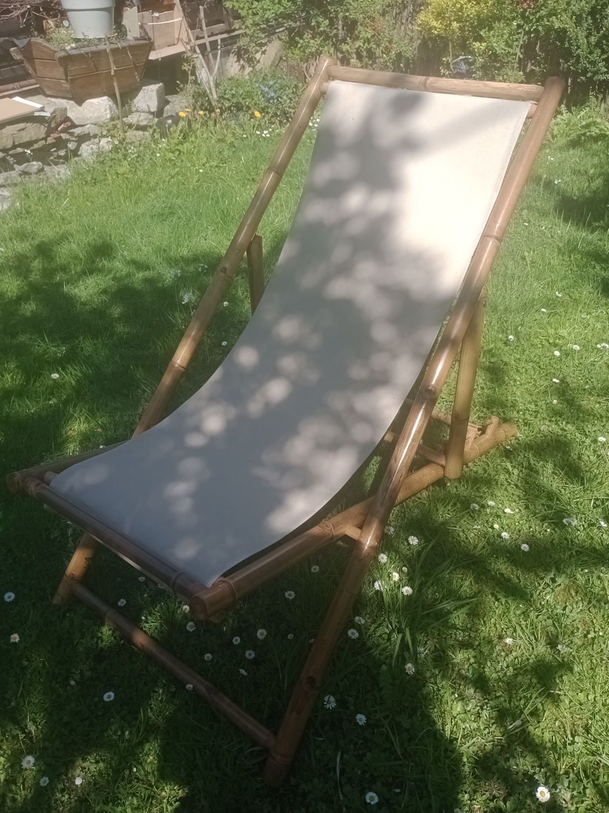 Nowy leżak bambusowy