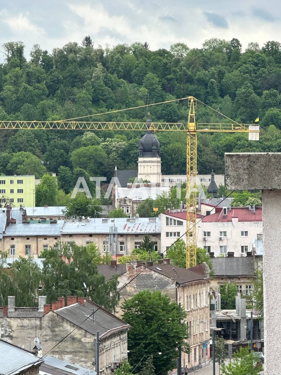 Терміново 2-кім кв, ЦЕНТР,  вул. Замарстинівська, 55.3м2 + Підвал