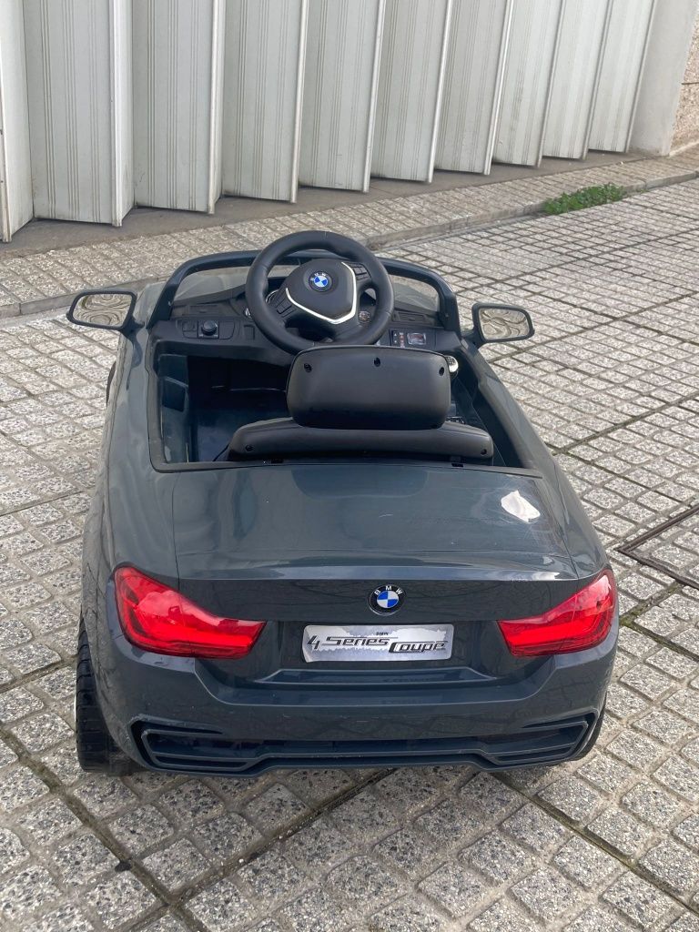 Carro a bateria BMW c/ controlo remoto