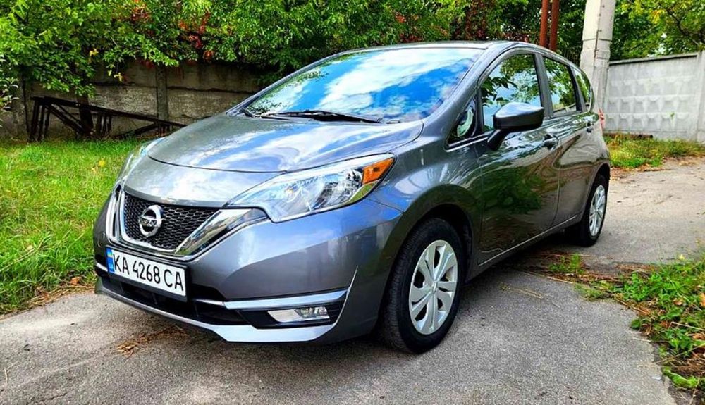 Продається доглянутий Nissan Note Versa 2018 року від власниці