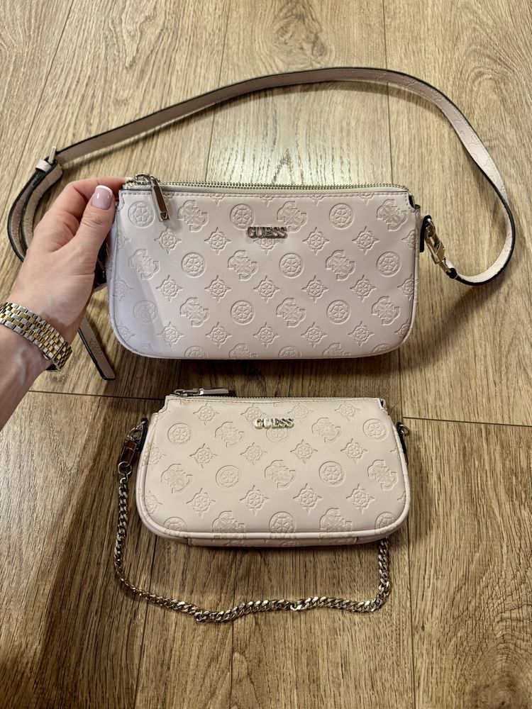 Двойная сумка Guess в состоянии новой