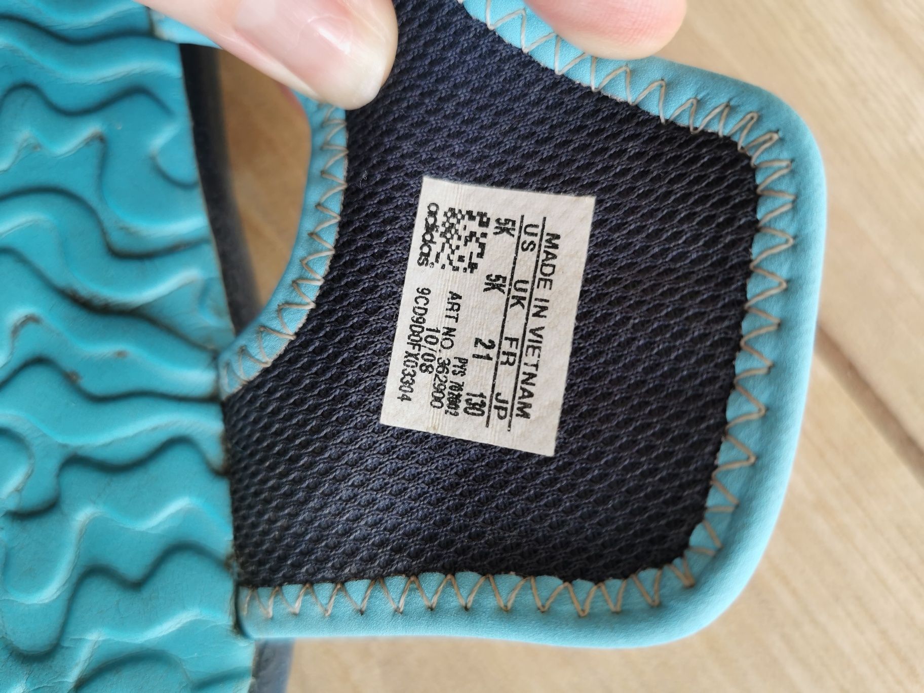 Klapki, sandałki dziecięce Adidas oryginalne rozmiar 21