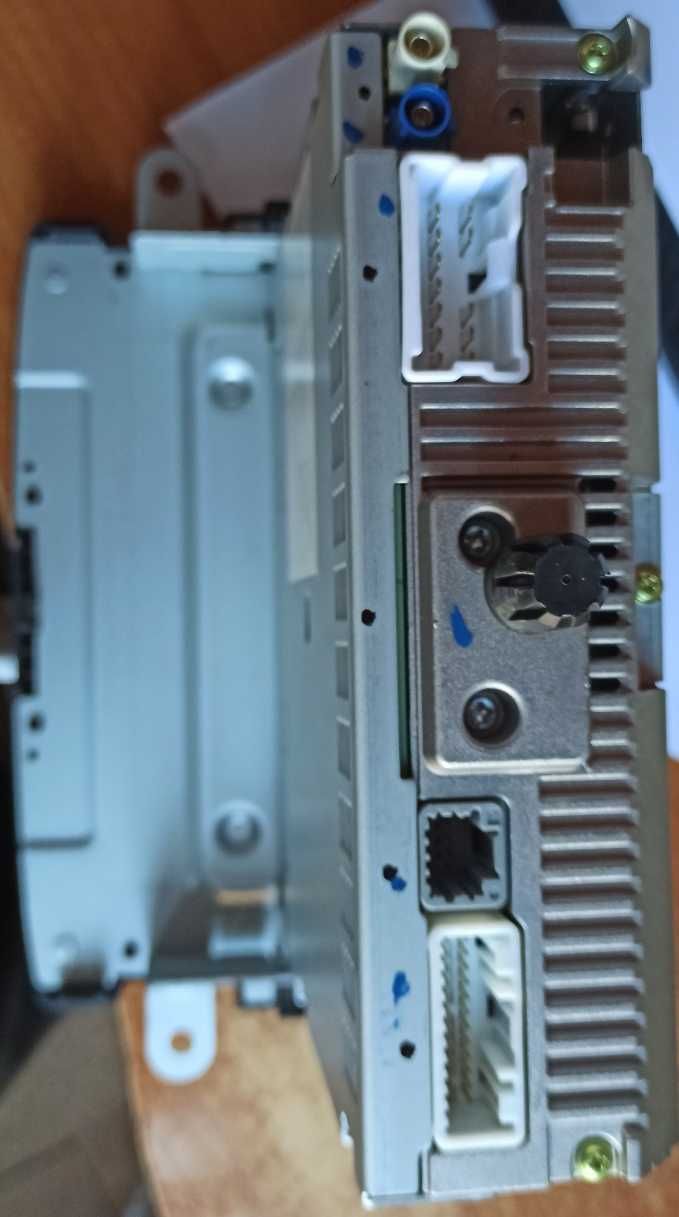 Auto radio Renault / Dacia com código anti roubo