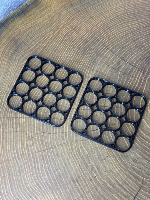 Uchwyt / koszyk na ogniwa 18650 – solidny i precyzyjny element, 4x4