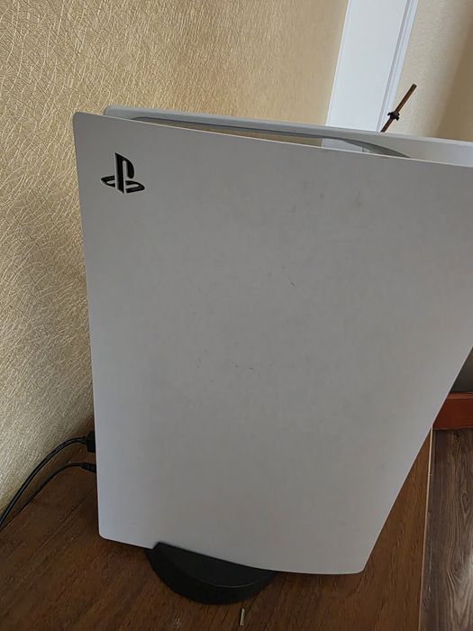 Продаю Playstation 5