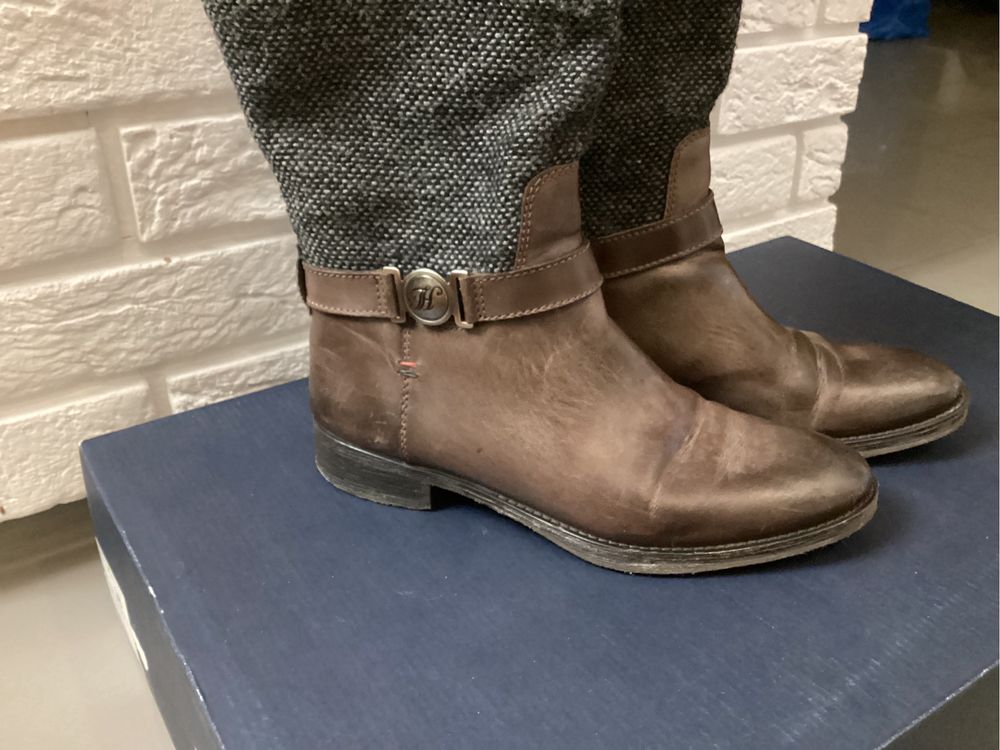 Skorzane kozaki Tommy Hilfiger 38
