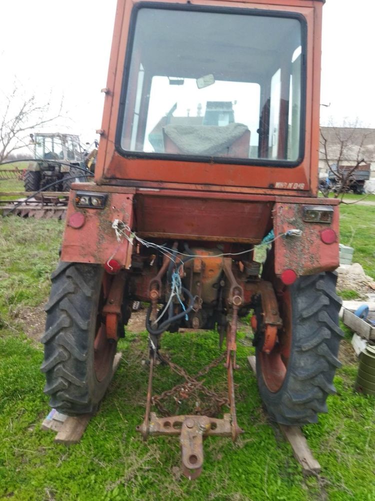 Продам трактор т25