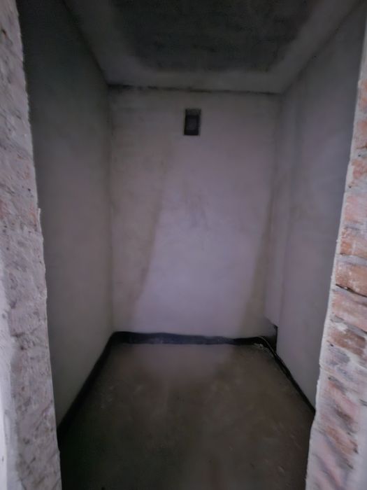 Продам 2-кімнатну квартиру у Новобудові