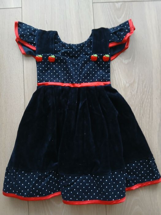 Sukienka welurowa, nowa