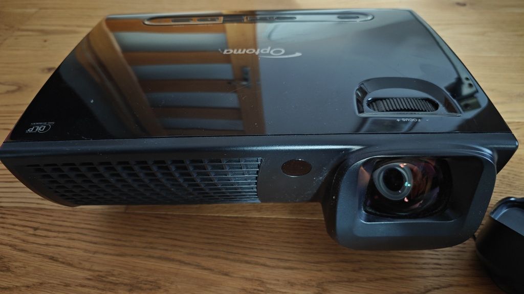 Projektor Optoma ex525st krótkoogniskowy