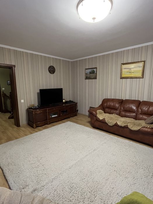 Продам будинок з ремонтом та побутовою технікою150м2