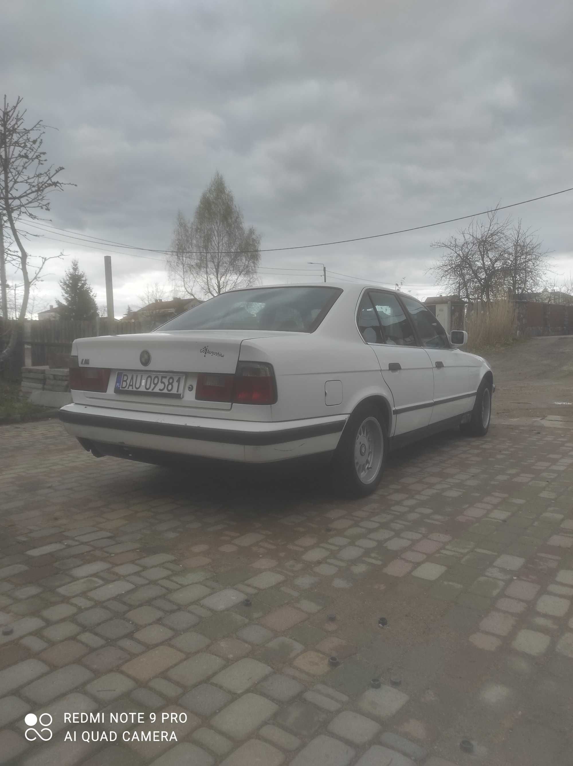 BMW 524 (oryginalny lakier)