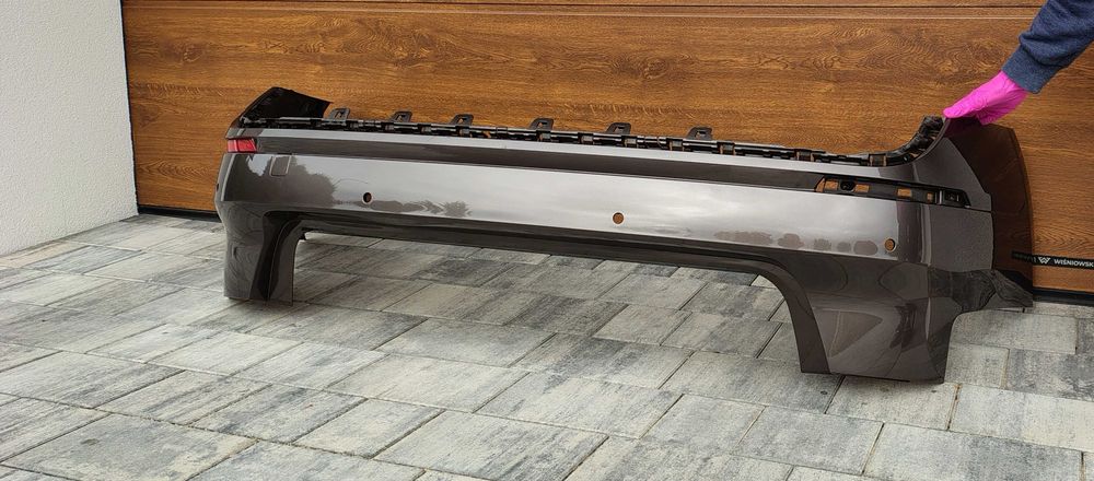 zderzak tył audi a4 b 9 Avant 2016r