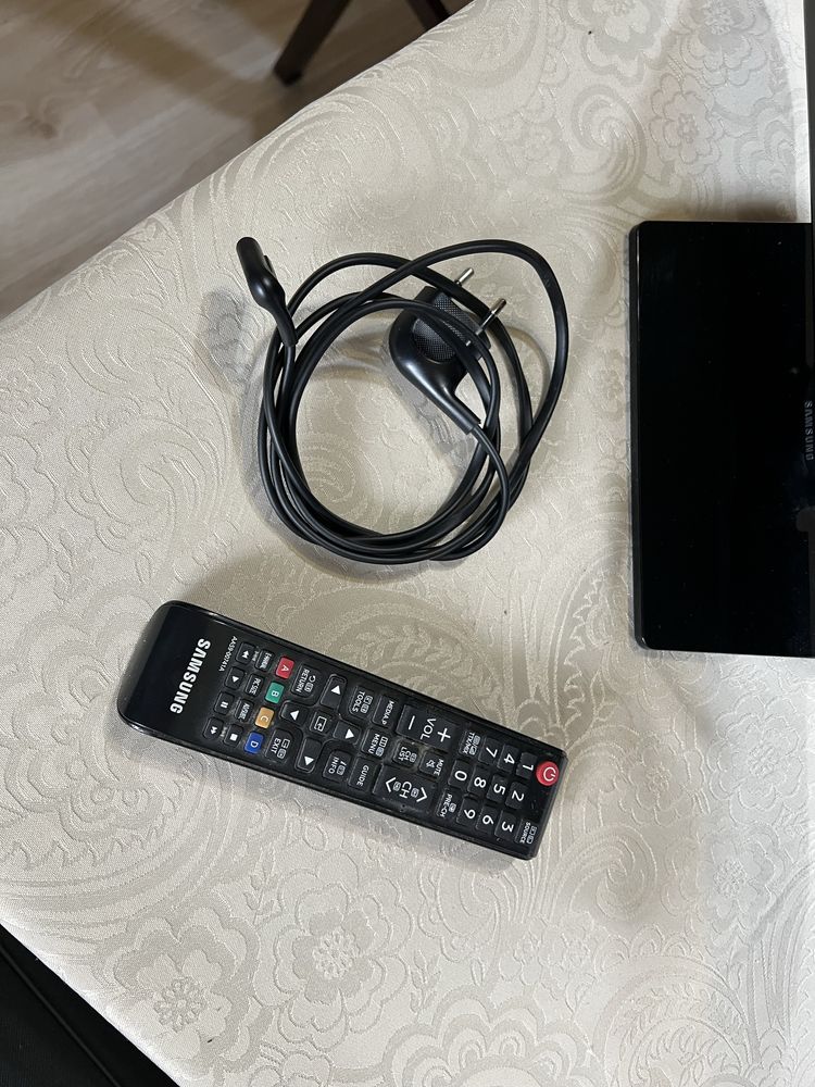 Telewizor LED Samsung UE22K5000 22 cale Full HD