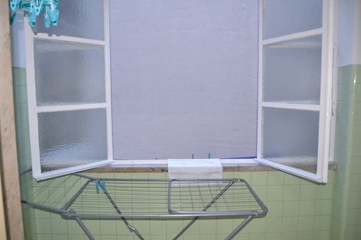 Quarto proximo ao Metro PONTINHA - Linha Azul