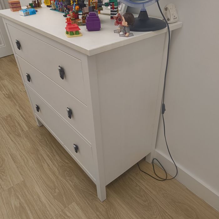 Cómoda IKEA Hemnes