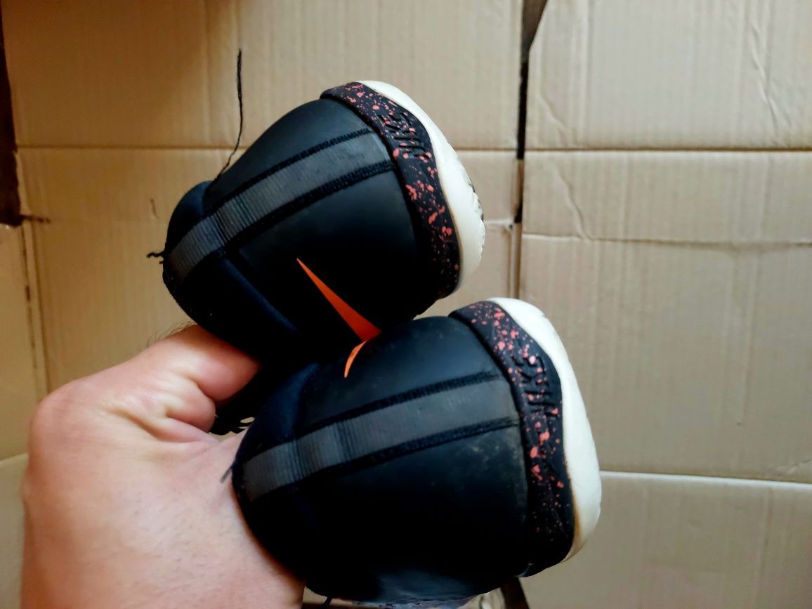 Сороконожки, футзалки Nike 44 28 см