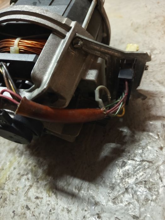 Продам мотор со стиралки