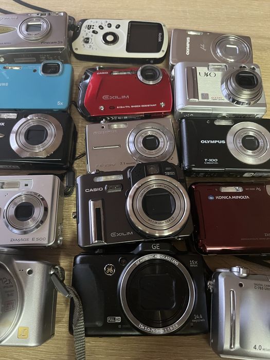 Продаю фотоапати олімпус касіо кодак