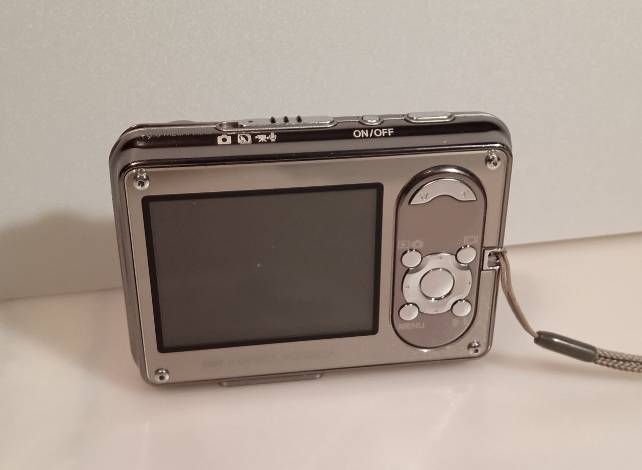 Konica Minolta Dimage X1