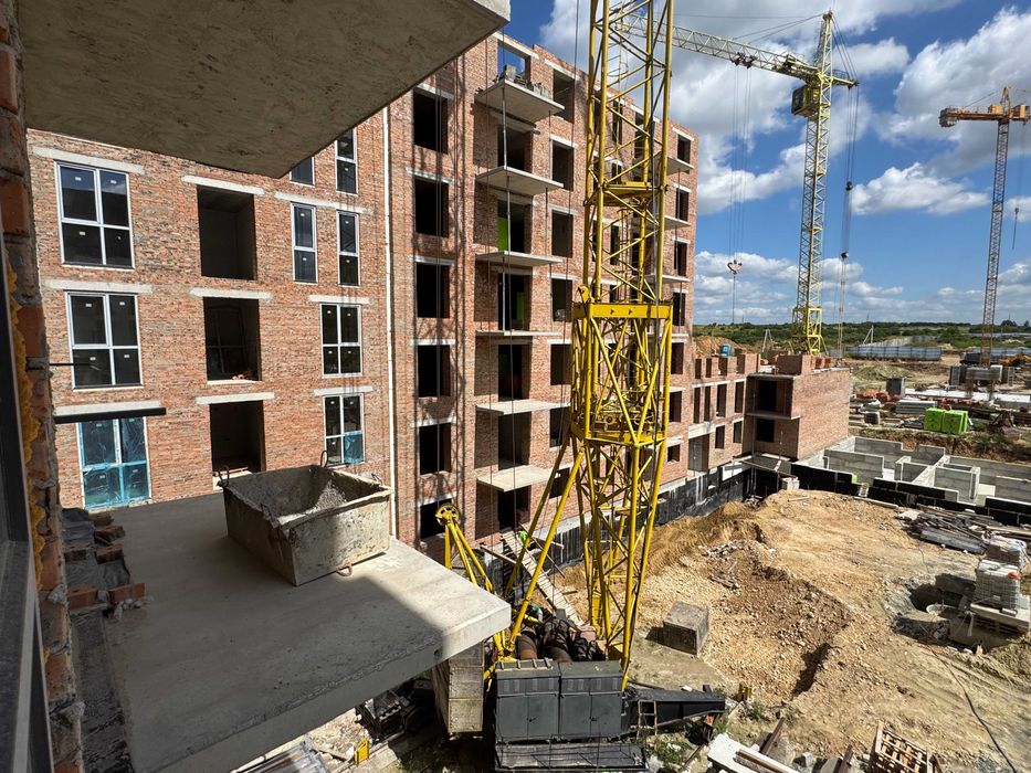 Продаж(Єоселя) 2-кімнатної квартири 60 м2 Пустомити (9км.від Львова)