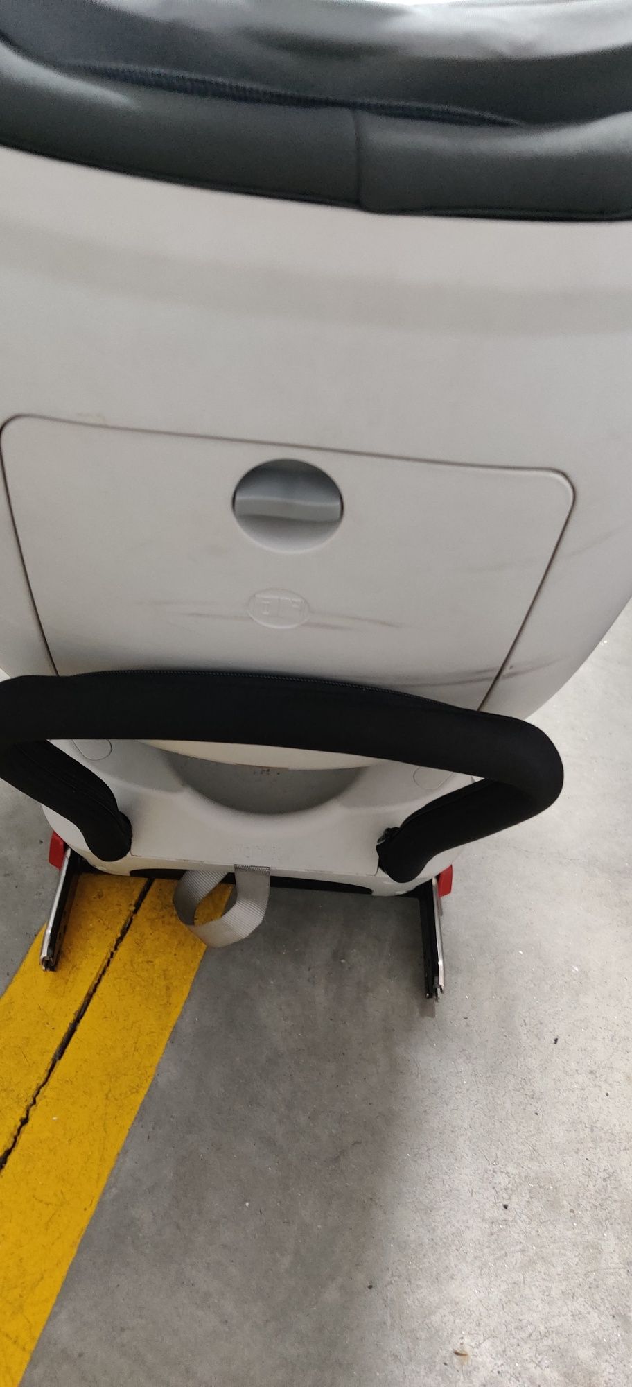 Cadeira Auto Isofix Britax Romer - Bom estado