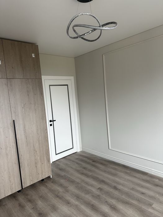 Продаж 1к квартири з видом на парк